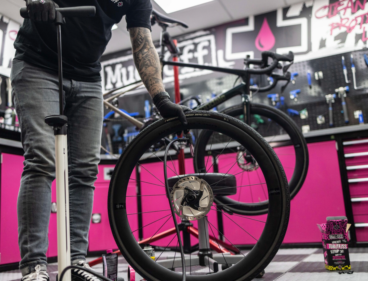 rennrad mit kompressor aufpumpen Tubeless Reifen montieren - 3 einfache Wege ohne Kompressor